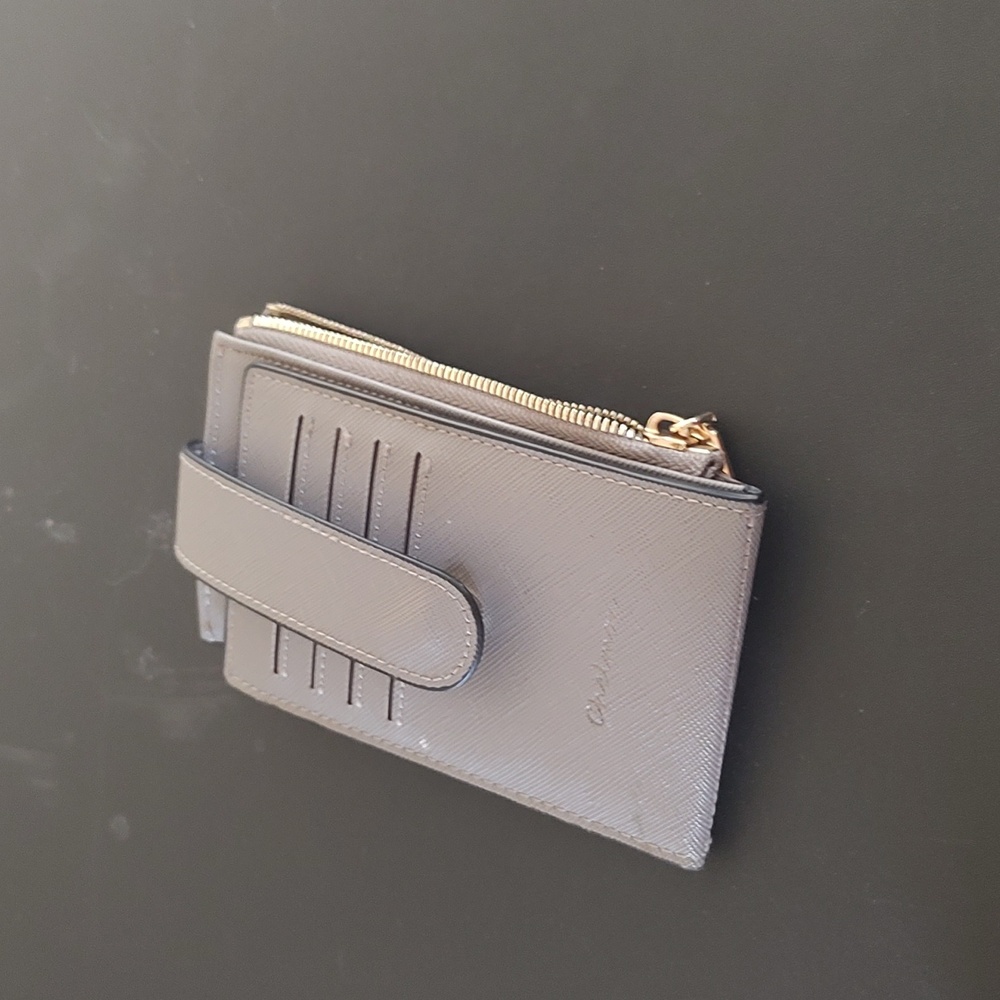 Skinny wallet barely used